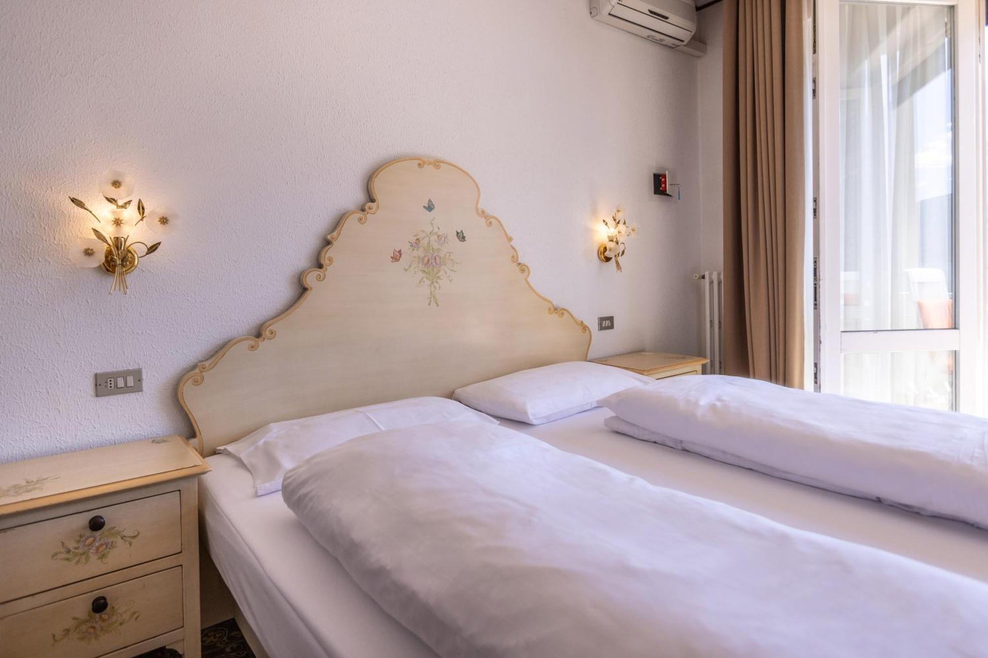 Hotel Villa Margherita Limone sul Garda Luaran gambar